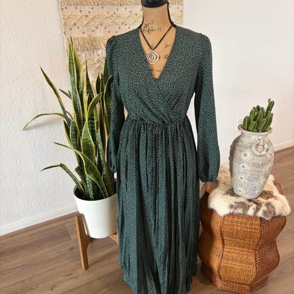 Green leopard print maxi dress with long sleeves, v neck and elastic waist